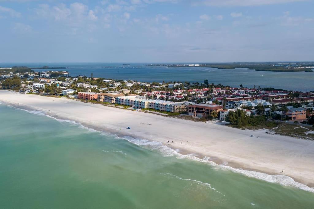 Bradenton Beach Resort Style Getaway-Walk To Beach Kültér fotó